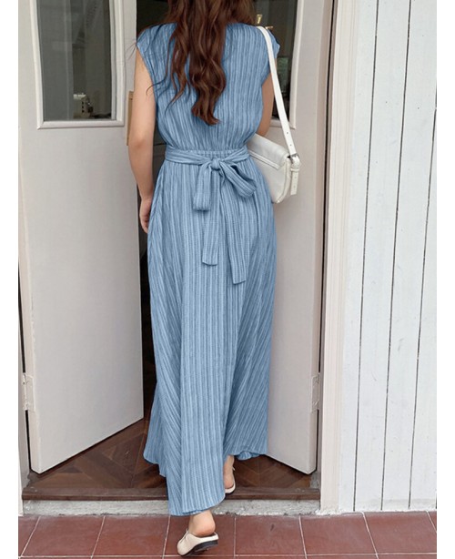 Textured Stand Collar Sleeveless Maxi Dress With B...